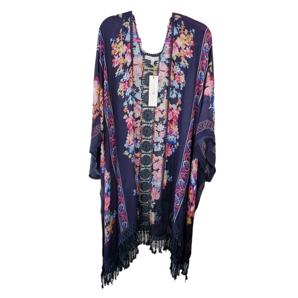 WOVEN HEART GORGEOUS floral fringe crocheted kimono Duster wrap plus 1X New